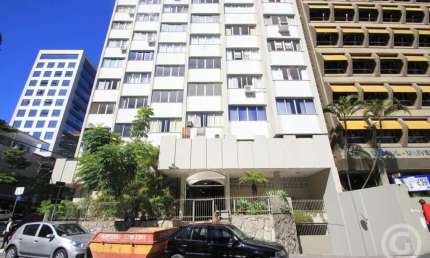 Apartamento semimobiliado no Centro de Florianópolis: conforto e conveniência ao seu alcance