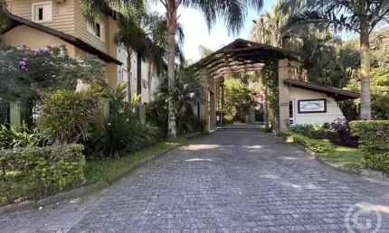 Conforto e conveniência em um único lugar: apartamento para alugar na Lagoa da Conceição, Florianópolis