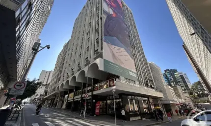 Sala comercial no Centro de Florianópolis: um espaço ideal para o seu negócio