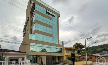 Apartamento amplo no Centro de Santo Amaro da Imperatriz