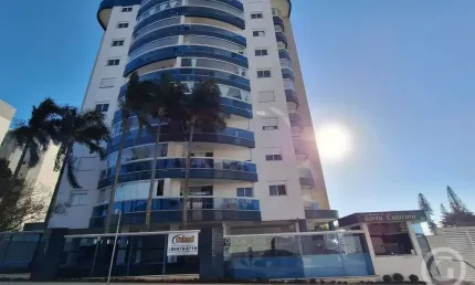 Apartamento ideal para famílias no Jardim Atlântico, com vista para o mar
