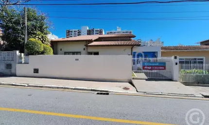 Oportunidade exclusiva para negócios no bairro Barreiros