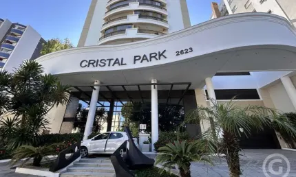 Apartamento ideal para família, totalmente mobiliado, no cristal park, bairro itacorubi