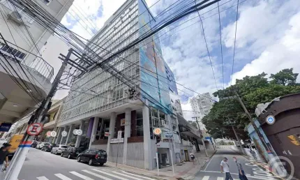 Apartamento mobiliado de 1 quarto para alugar no centro de florianópolis
