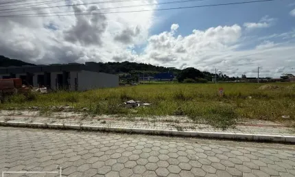 Terreno à venda na Rua Silvia Regina Rubini Nicholuzzi, 80, Nossa Senhora de Fátima, Penha