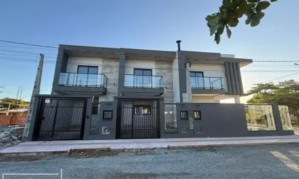 Casa com 2 quartos à venda na Rua Rio Grande Do Sul, 1000, Itacolomi, Balneário Piçarras
