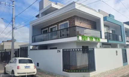 Casa com 3 quartos à venda na Rua Aliton Senna, 300, Itacolomi, Balneário Piçarras