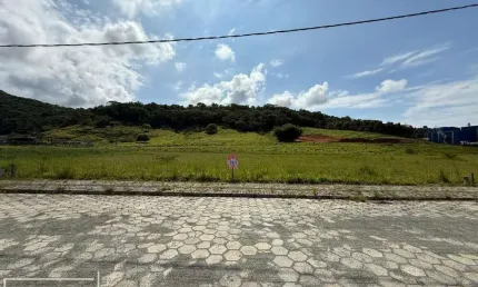 Terreno à venda na Rua Silvia Regina Rubini Nicoluzzi, 100, Armação, Penha