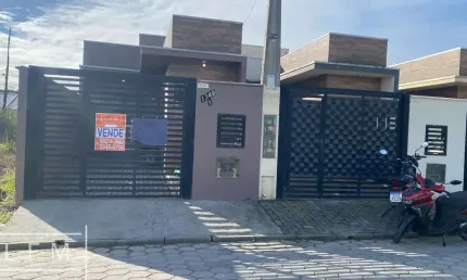 Casa com 2 quartos à venda na Rua Brasília, 1200, Itacolomi, Balneário Piçarras