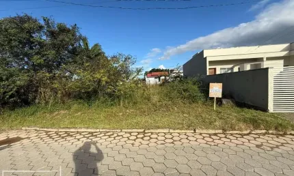terreno em rua pavimentada em Balneário Piçarras SC