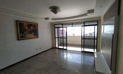 Apartamento PORTEIRA FECHADA A 500m do mar SUPER AMPLO