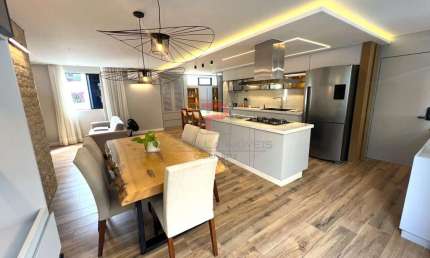 Apartamento em prédio na ORLA DE CABO BRANCO COM 123M² TODO PROJETADO