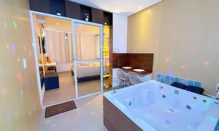 Flat TODO PROJETADO e MOBILIADO a 100m do mar no Jardim Oceania  -  João Pessoa