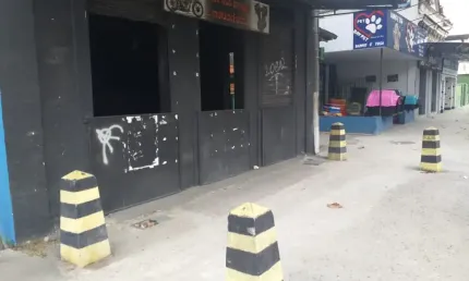 Ponto comercial com 1 sala para alugar na Rua Bernardo de Vasconcelos, 459, Realengo, Rio de Janeiro
