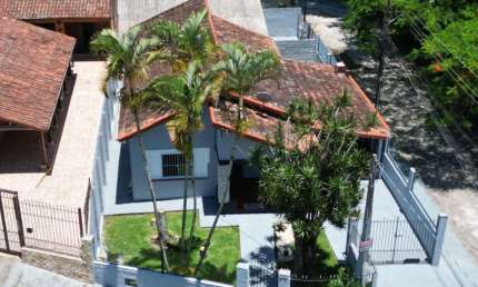 Casa 2 dormitórios - Bairro Sumaré - Caraguatatuba - SP