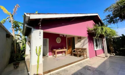 Casa à venda com 3 Dormitórios - Indaiá - Caraguatatuba SP