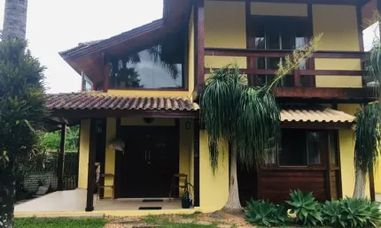 Seu refúgio dos sonhos em Vargem Grande!  Se você procura conforto, privacidade e qualidade de vida em um só lugar, essa é a casa perfeita pra você!