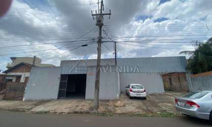 Barracão / Galpão / Depósito à venda na Madeira, --, Vila Matarazzo, Londrina por R$ 470.000