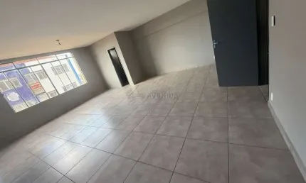 Sala comercial com 1 sala para alugar na Rua Benjamin Constant, --, Centro, Londrina por R$ 1.000