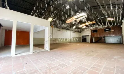Barracão / Galpão / Depósito para alugar na Avenida Duque de Caxias, --, Igapó, Londrina por R$ 8.000