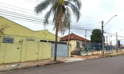 Casa com 3 quartos à venda na Rio Grande do Norte, --, Centro, Londrina por R$ 740.000