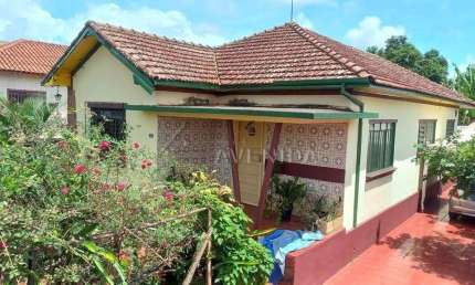 Casa com 4 quartos à venda na Rio Grande do Norte, --, Centro, Londrina por R$ 770.000