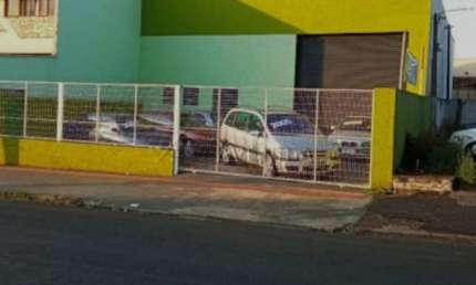 Barracão / Galpão / Depósito à venda na Avenida Europa, --, Parque Residencial Joaquim Toledo Piza, Londrina por R$ 1.100.000