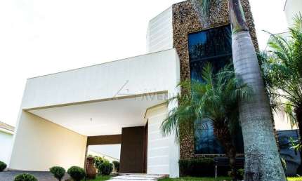 Casa em condomínio fechado com 3 quartos à venda na Avenida Gil de Abreu Souza, --, Condomínio Royal Forest, Londrina por R$ 1.790.000