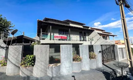 Casa com 3 quartos para alugar na rua elzevir menezes ribeiro, --, jardim portal de itamaracá, londrina por r$ 3.350