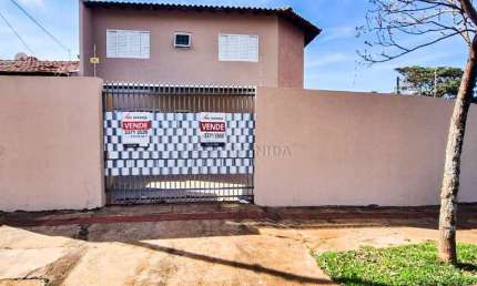 Casa com 3 quartos à venda na José Ernâni Neves, --, Jardim Guararapes, Londrina por R$ 450.000