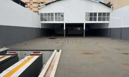 Barracão / Galpão / Depósito à venda na Avenida Jorge Casoni, --, Centro, Londrina por R$ 1.400.000