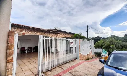 Casa com 3 quartos à venda na Rua José Santa Ella, --, Jardim Delta, Londrina por R$ 540.000