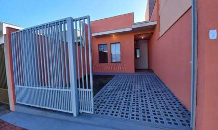 Casa com 3 quartos para alugar na Achiro Kawasaki, --, Jardim Tókio, Londrina por R$ 2.150
