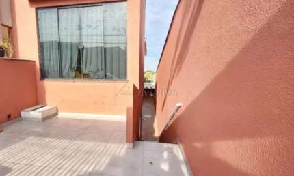Casa com 3 quartos para alugar na Rua General Tasso Fragoso, --, Bancários, Londrina por R$ 1.700