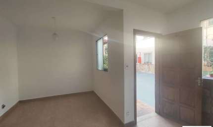 Casa Geminada para Venda em Belo Horizonte, Itapoã, 3 dormitórios, 2 banheiros, 1 vaga