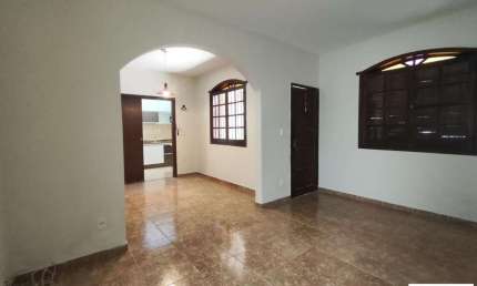 Casa para Locação em Belo Horizonte, Jaraguá, 3 dormitórios, 1 suíte, 3 banheiros, 3 vagas