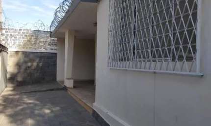 Casa para Venda em Belo Horizonte, Indaiá, 3 dormitórios, 1 suíte, 3 banheiros, 3 vagas