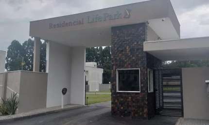 Lote 30 disponível para venda no condomínio Life Park