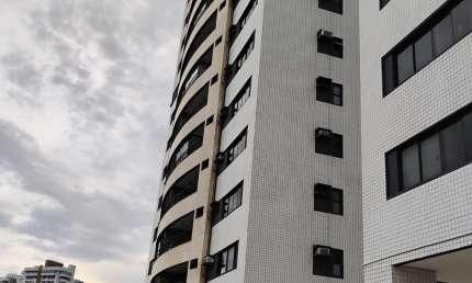 Lindo Apartamento no Aleixo Cond. Palácio das Artes
