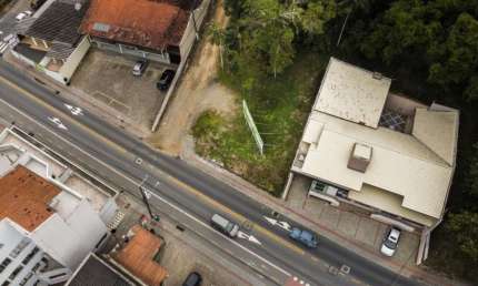 Terreno à venda na General Osório esquina com Helmuth Bartel, Velha, Blumenau, 1509 m2 por R$ 1.640.000