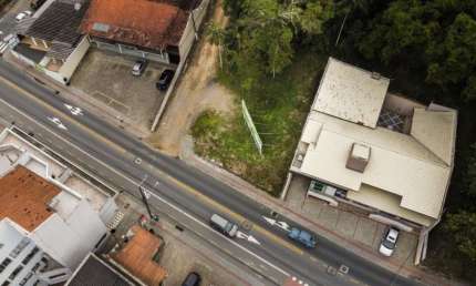 Terreno comercial à venda na General Osório esquina com Helmuth Bartel, Velha, Blumenau, 1509 m2 por R$ 1.640.000