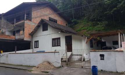 Casa com 3 quartos à venda na Brusque, 136, Glória, Blumenau, 90 m2 por R$ 300.000
