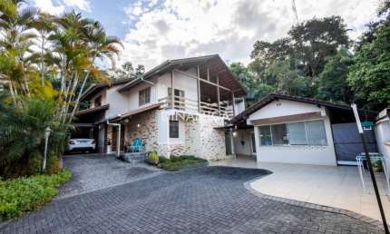 Casa com 4 quartos à venda na Almir Blank, 330, Centro, Pomerode, 375 m2 por R$ 1.290.000