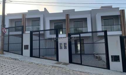 Casa com 2 quartos à venda na Rua Erwin Jenichen, 135, Itoupava Central, Blumenau, 86 m2 por R$ 420.000