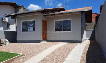 Casa com 2 quartos à venda na Rua Rubia Simão, 37, Estrada das Areias, Indaial, 72 m2 por R$ 340.000
