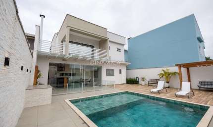 Casa com 3 quartos à venda na Rua Denis Peschke, 87, Água Verde, Blumenau, 293 m2 por R$ 1.690.000