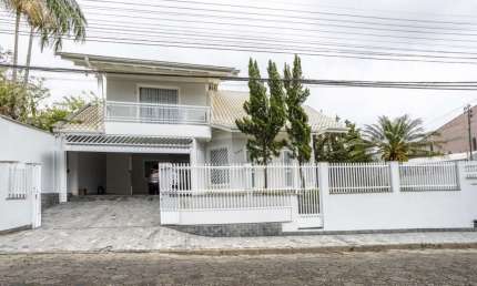 Casa com 3 quartos à venda na Rua Miguel Servet, 406, Fortaleza, Blumenau, 280 m2 por R$ 1.100.000