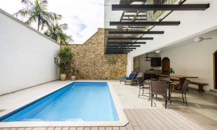 Casa com 3 quartos à venda na Rua Antônio Zendron, 968, Valparaíso, Blumenau, 650 m2 por R$ 1.499.000