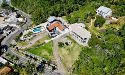 Casa com 2 quartos à venda na Dep. Francisco Evaristo Canziani, 1830, Cabeçudas, Itajaí, 1620 m2 por R$ 20.000.000