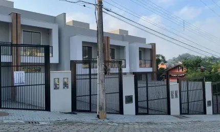 Casa com 2 quartos à venda na Rua Erwin Jenichen, 135, Itoupava Central, Blumenau, 83 m2 por R$ 480.000